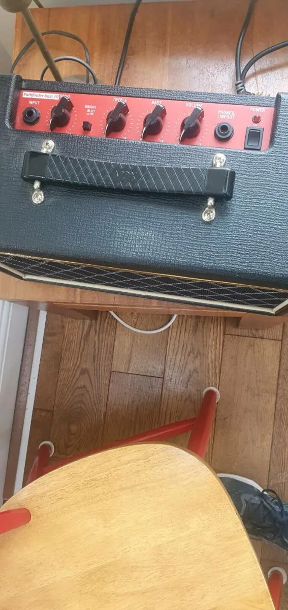 Vox Pathfinder 10 Bass Amp - Image 4