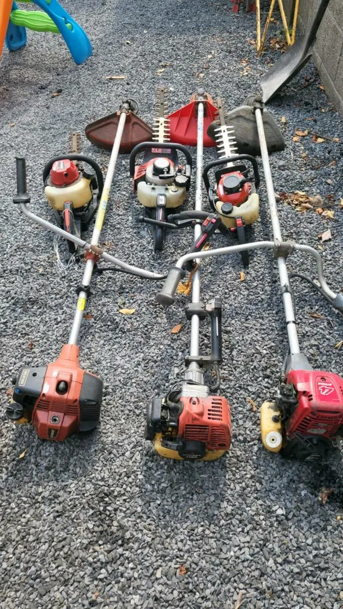 HEDGE & GRASS STRIMMERS - Image 1