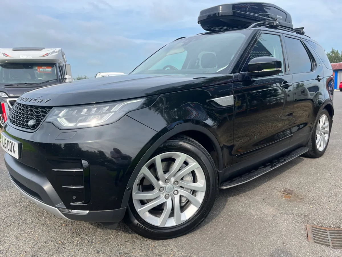 AUG 2019 LANDROVER DISCOVERY 3.0 SDV6 HSE 7 SEATER - Image 2