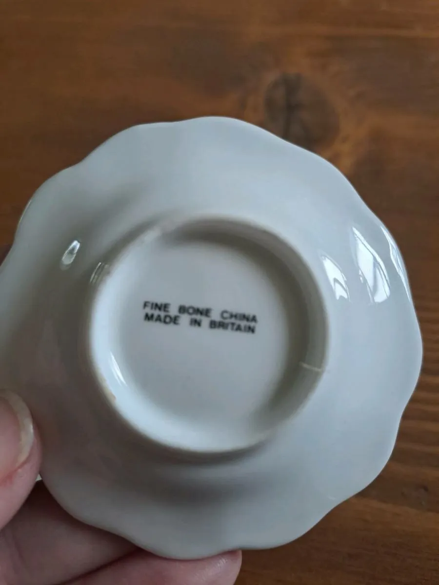 Vintage porcelain trinket dishes - Image 4