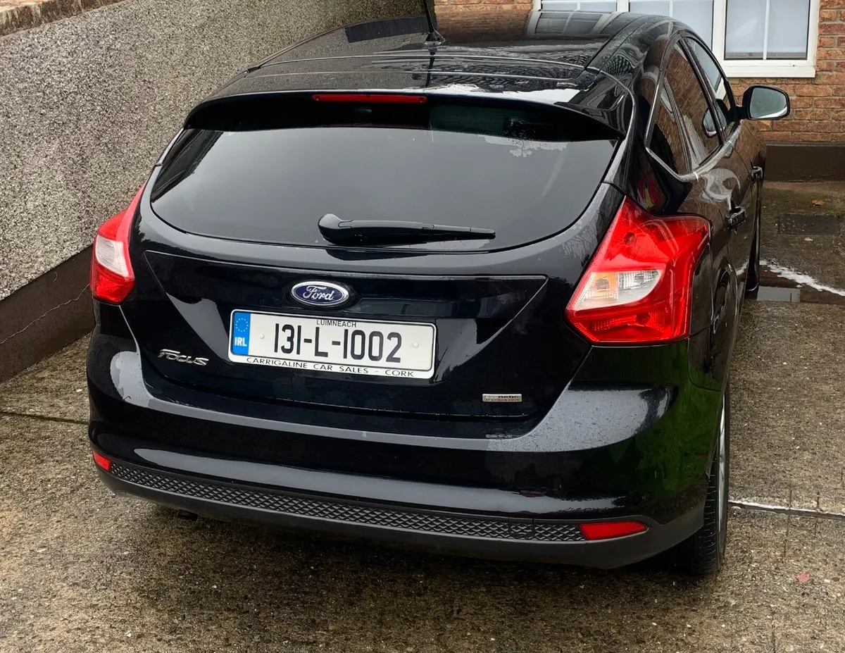 Ford Focus 2013 - Image 2