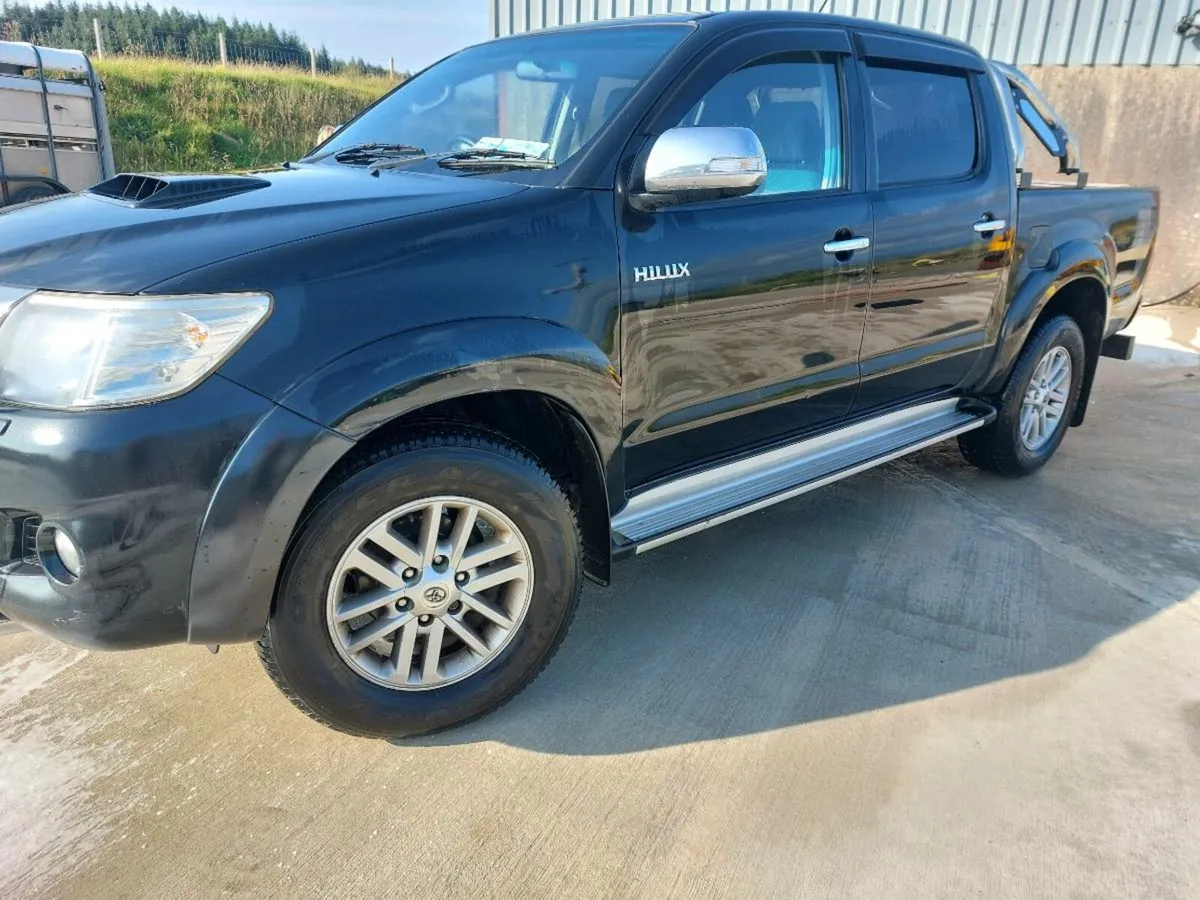 Toyota hilux - Image 4