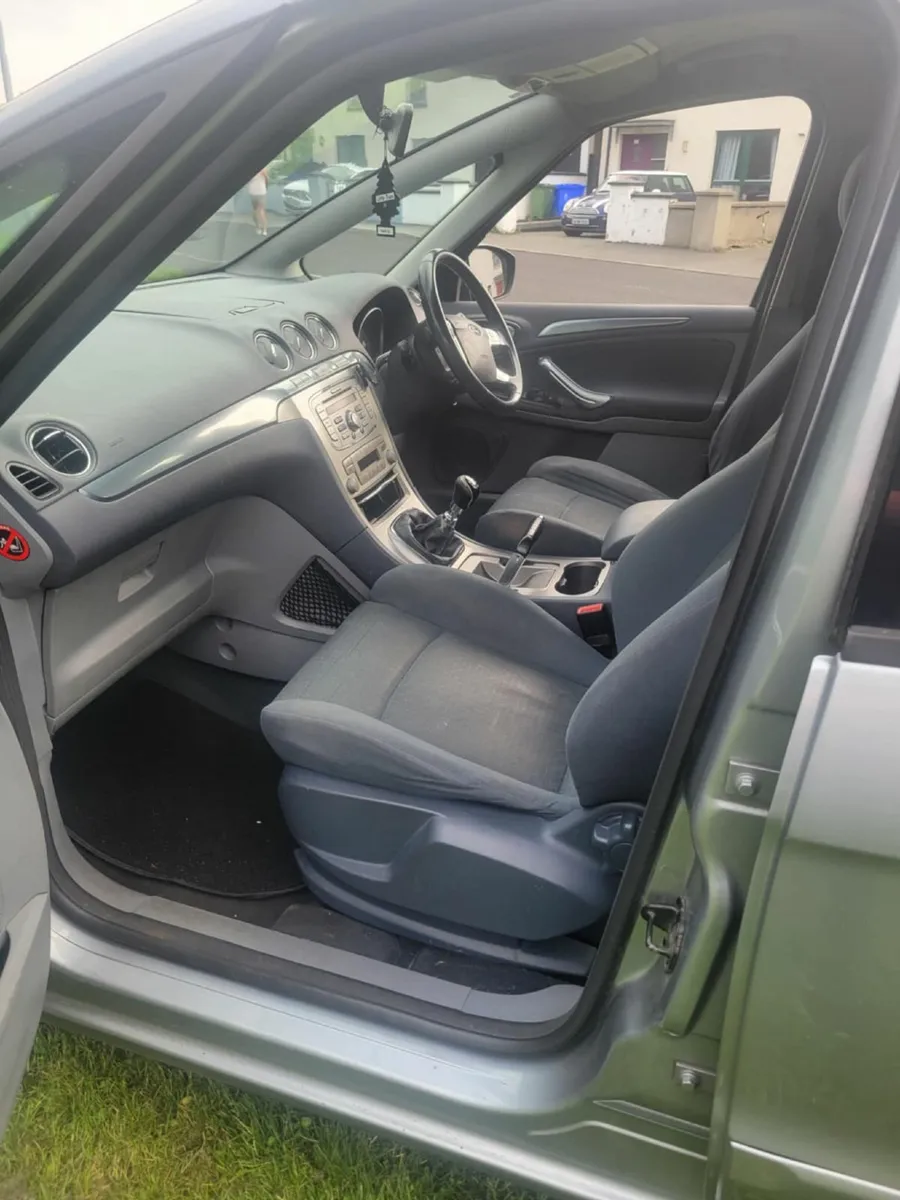 Ford S-Max 2010 - Image 3