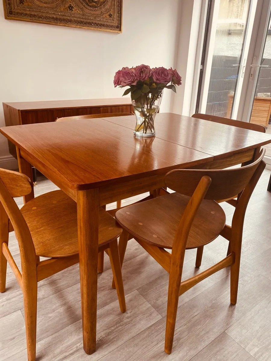 Mid Century Extendable Dining Table - Image 1