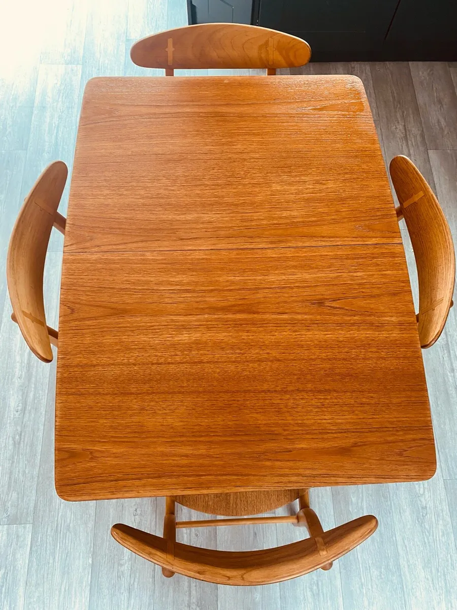 Mid Century Extendable Dining Table - Image 2