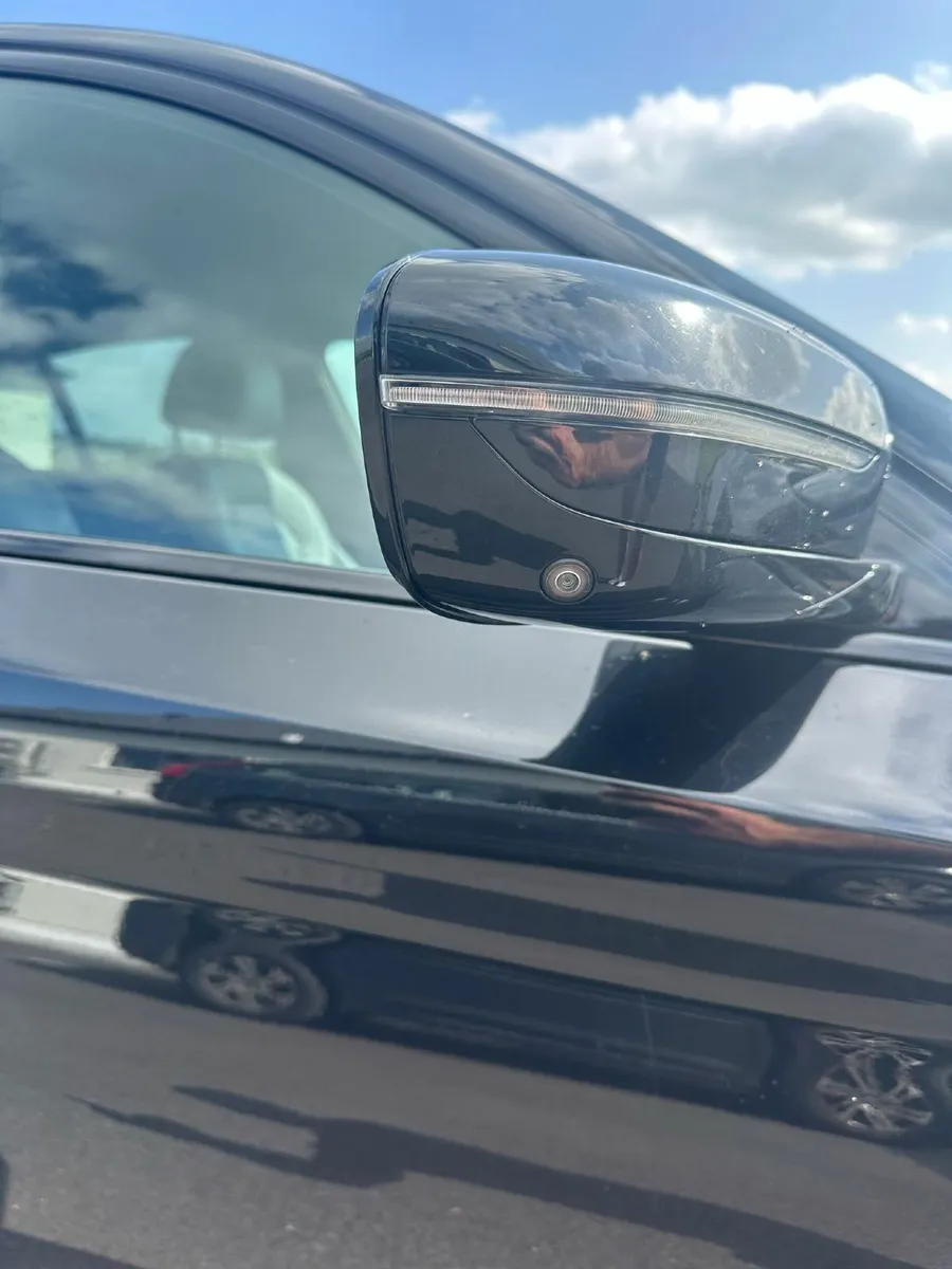 BMW 5-Series 2020 - Image 1