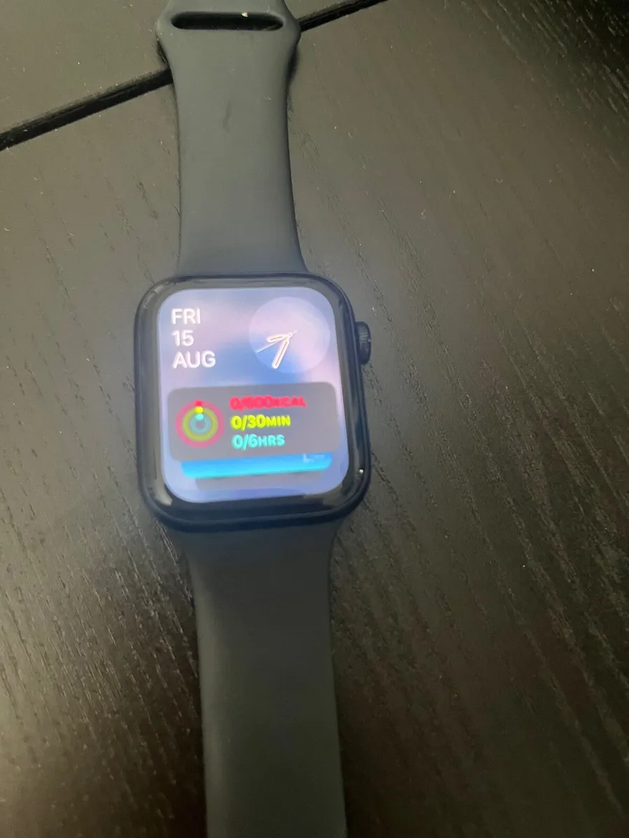 Apple Watch - Image 1