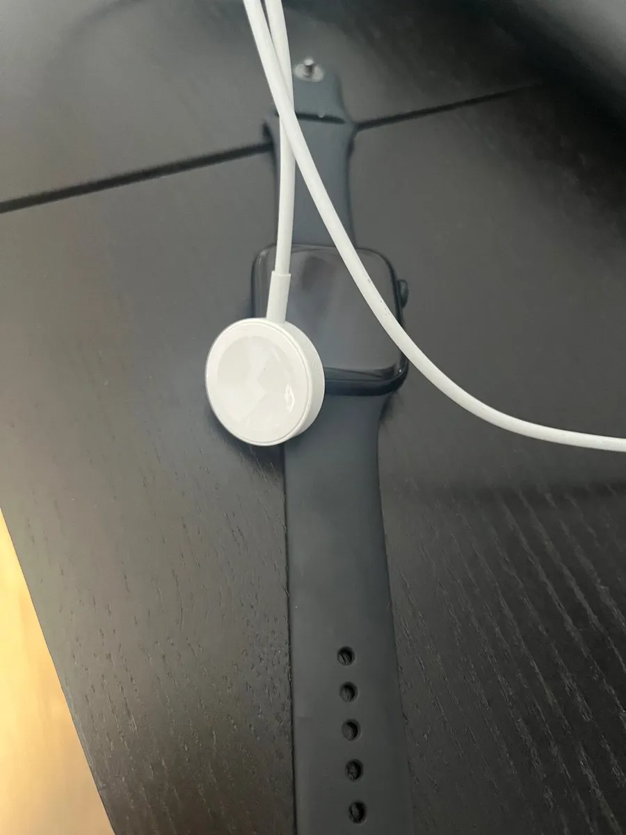 Apple Watch - Image 3