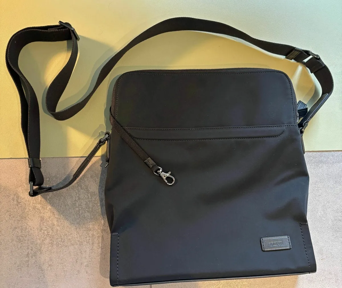 Tumi Laptop Bag Small (like new) - Image 1