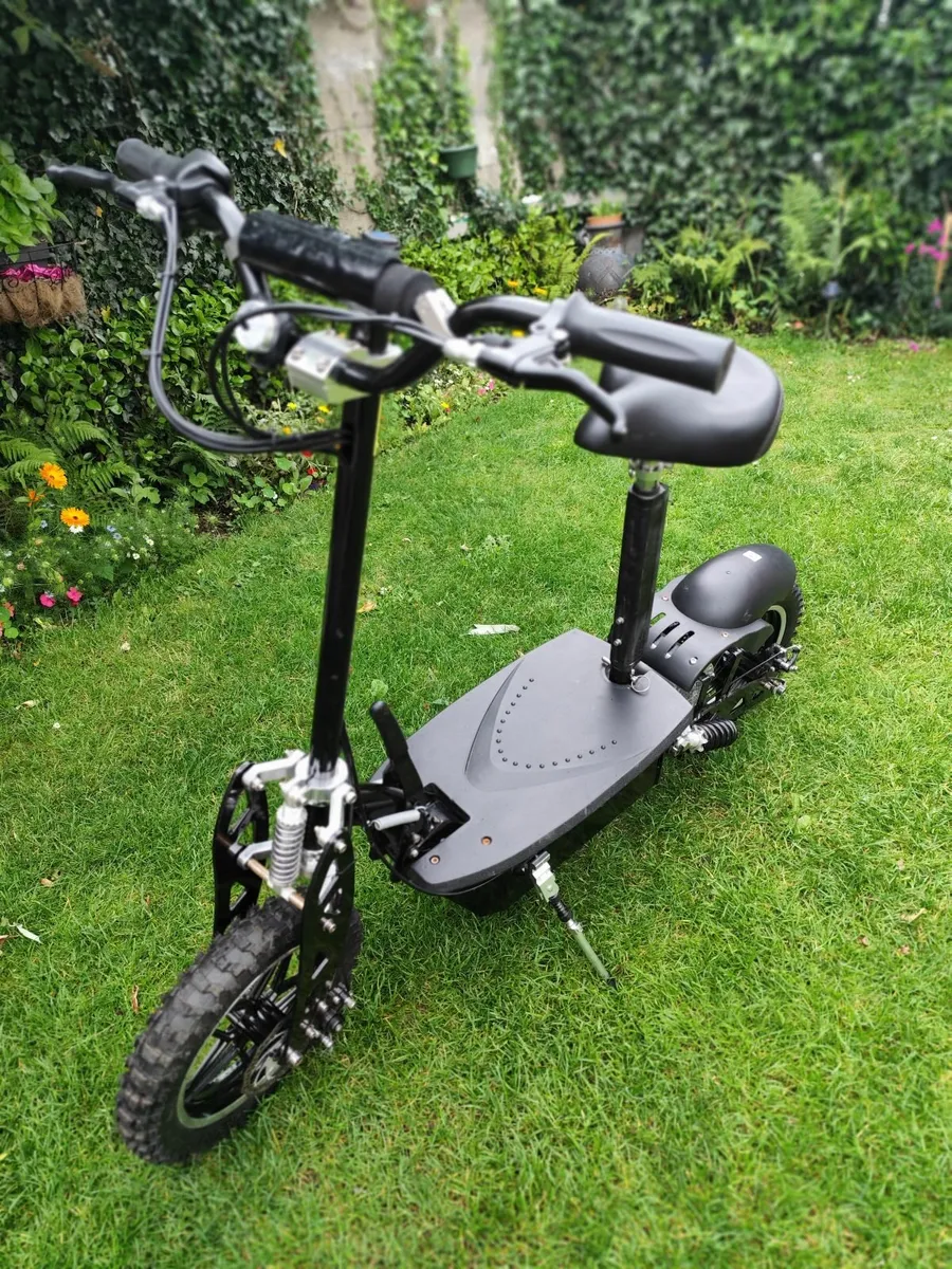 Electric scooter - Image 1