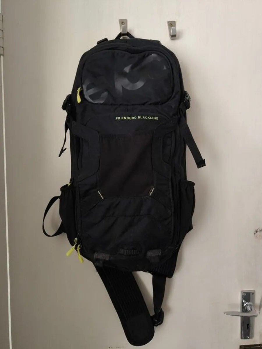 evoc fr enduro backpack/spine protector - Image 2
