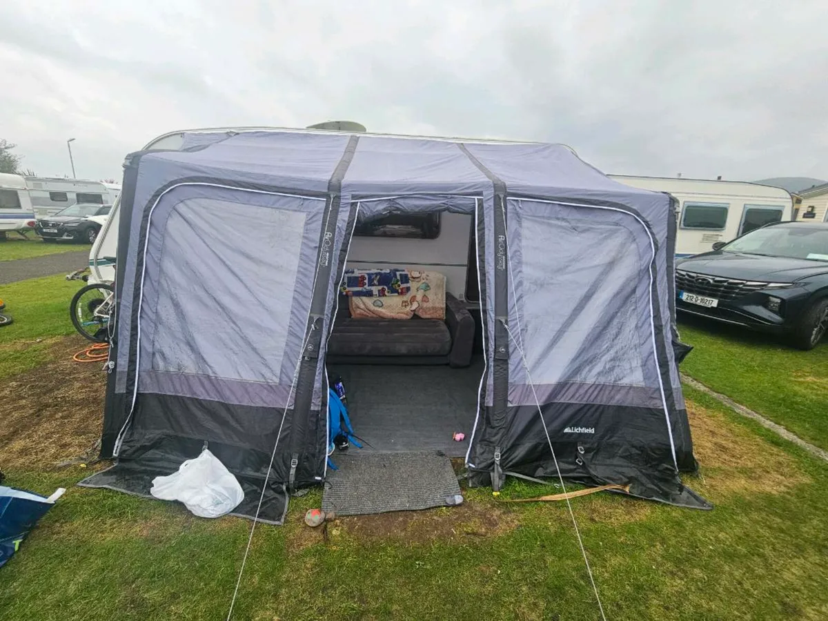 Caravan Awning - Image 1