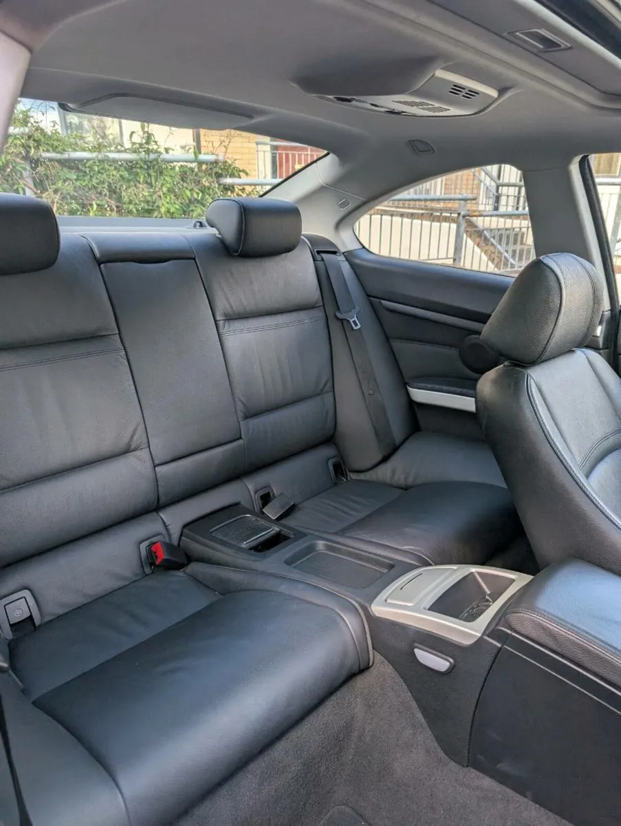 Bmw 3 series e92 325i - Image 4
