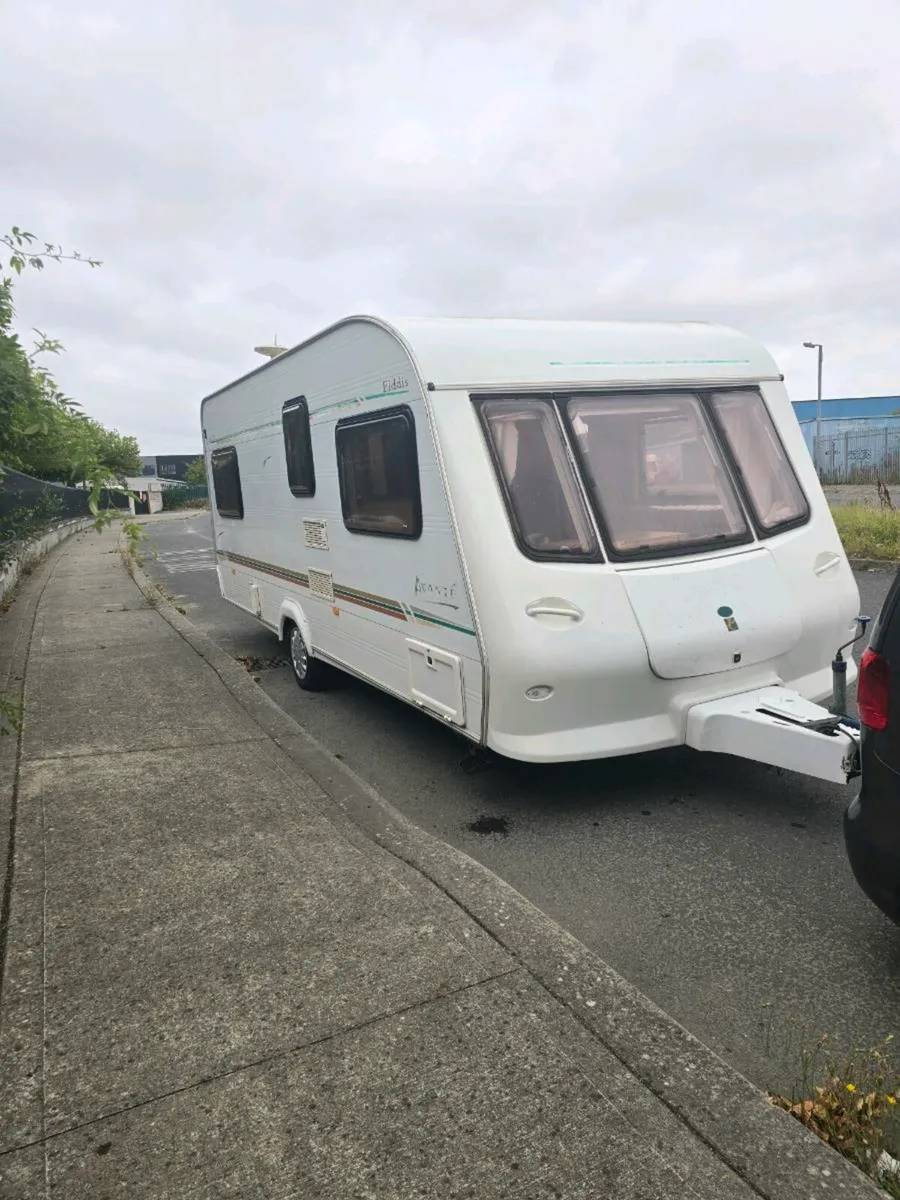 Caravan - Image 2