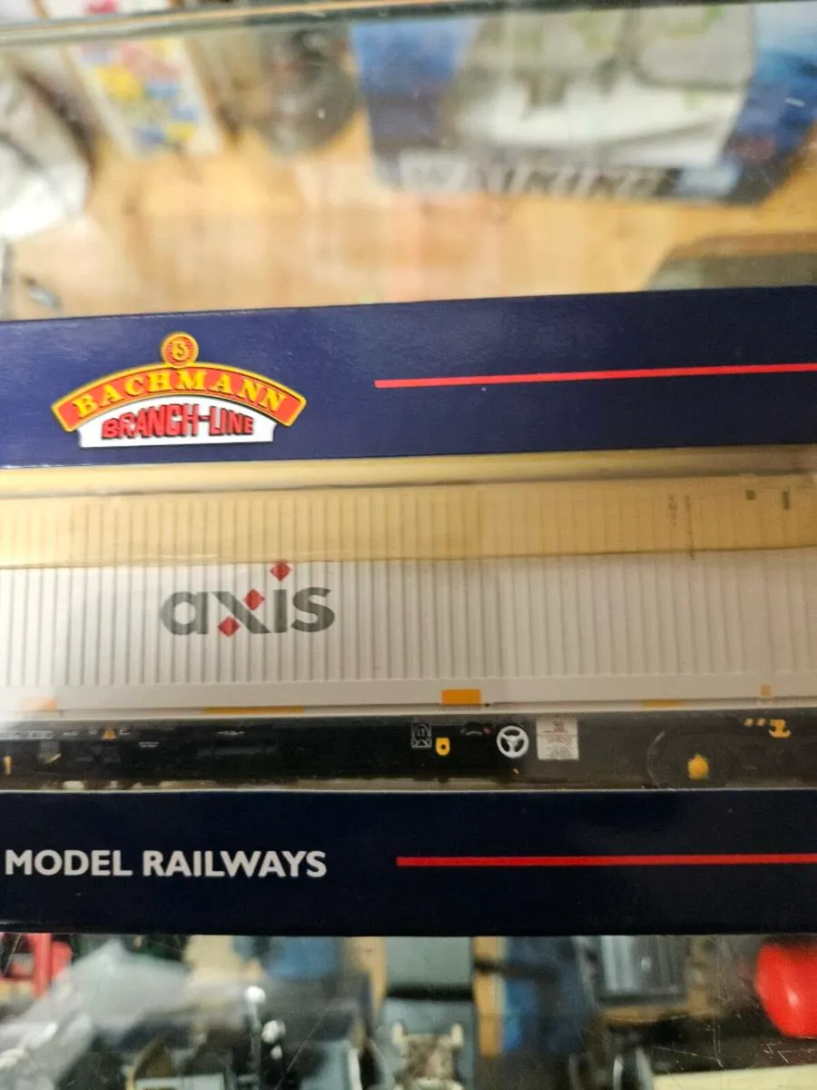 Hornby Bachmann I terminal 00 Gauge - Image 4