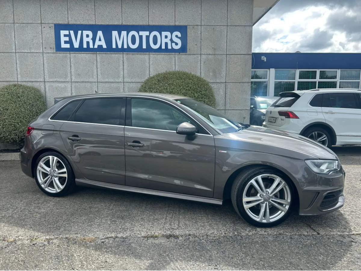 Audi A3 S-LINE AUTOMATIC 1.4 PETROL //HIGH SPEC//L - Image 3