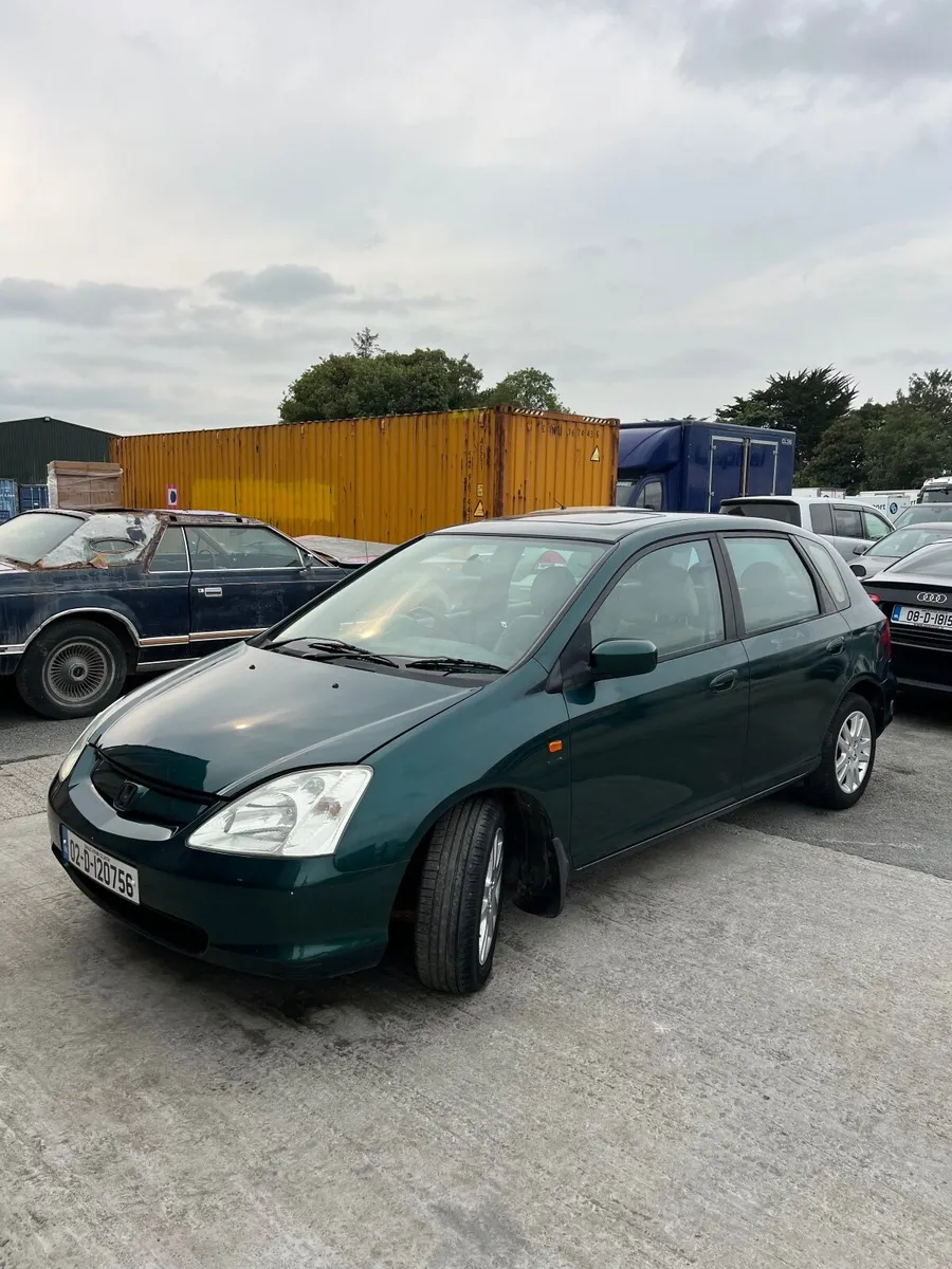 Honda Civic 2002 - Image 2