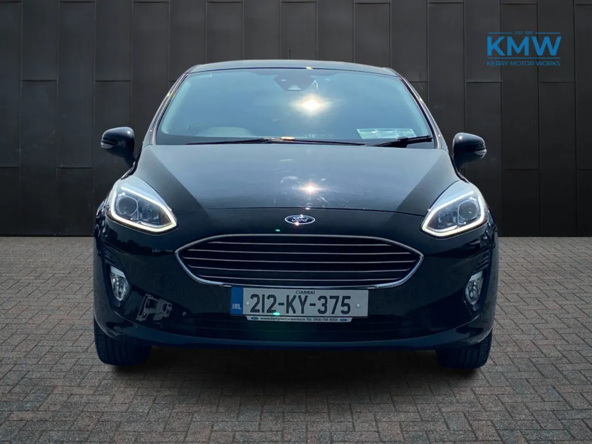 Ford Fiesta TITANIUM 5DR 1.0T 95 4DR - Image 3