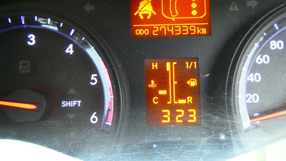 Toyota Avensis 2013 - Image 4