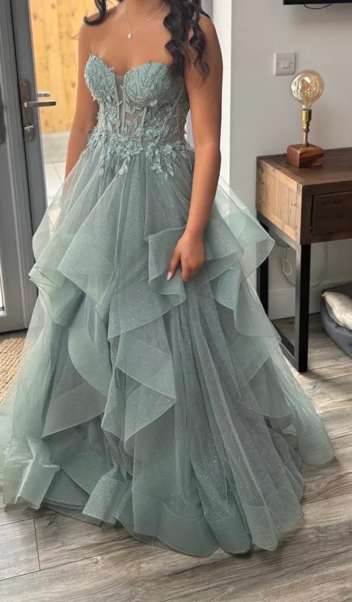 Debs dress - Image 1