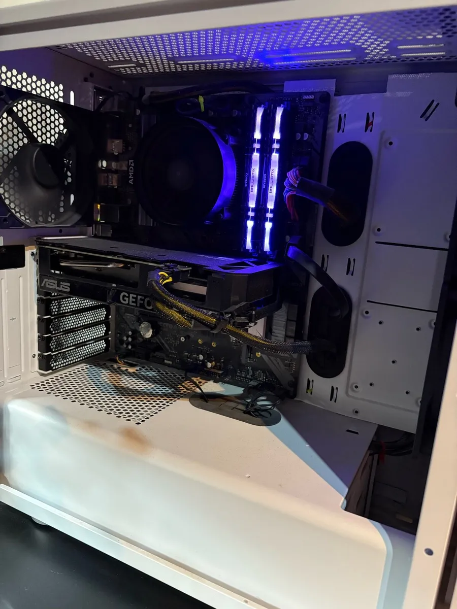 Gaming PC (Ryzen 5 3600X & 4060) - Image 1