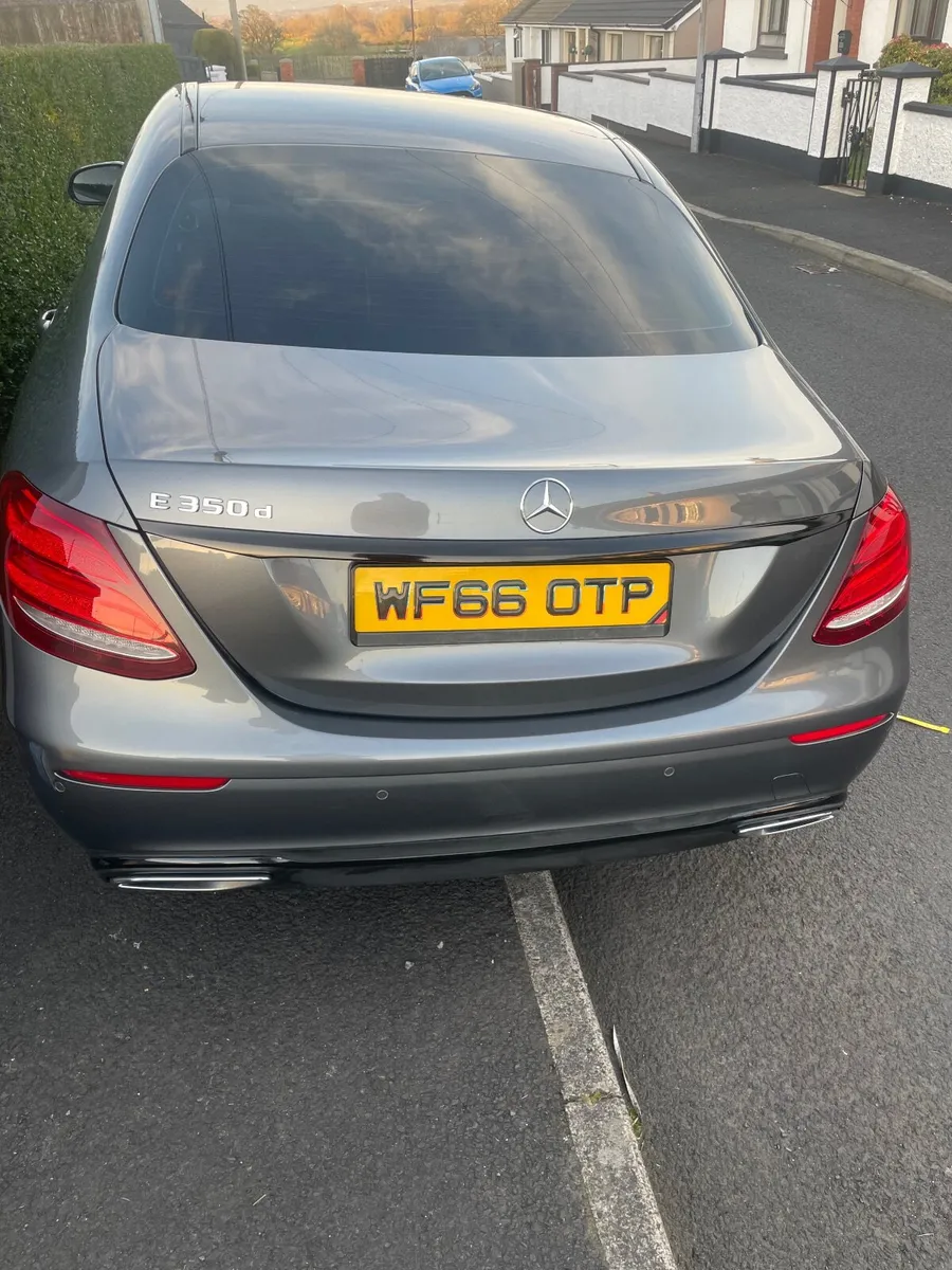 Mercedes-Benz 350 2016 - Image 2