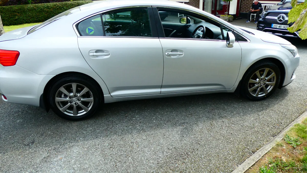 Toyota Avensis 2013 - Image 3