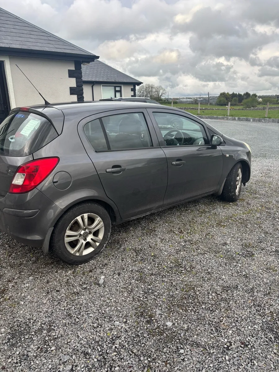 Opel Corsa low mileage - Image 2