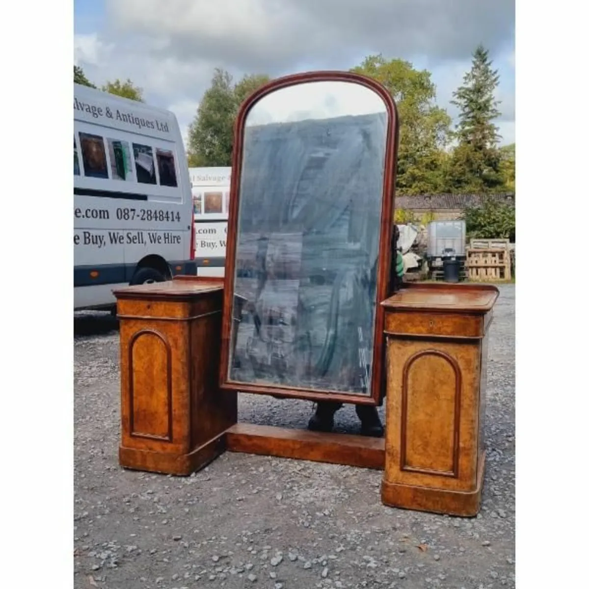 Walnut Dressing Table KAS628 - Image 2
