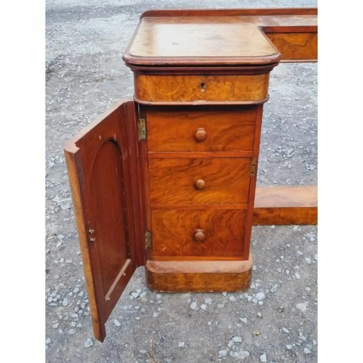 Walnut Dressing Table KAS628 - Image 4