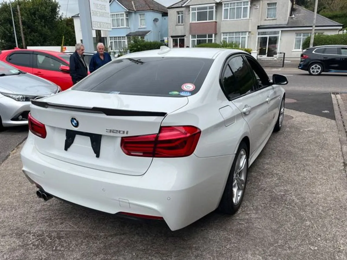 BMW 3 Series 320i Msport - Image 4