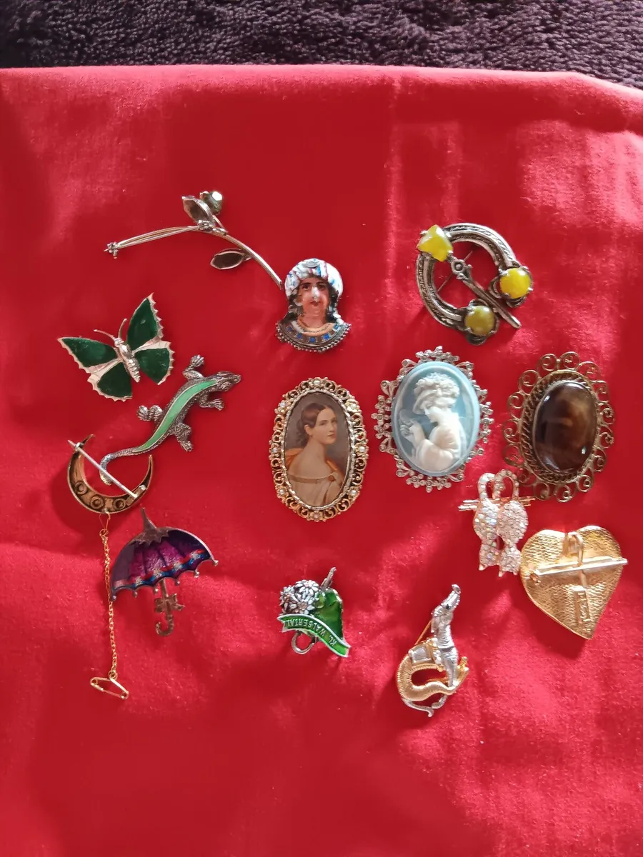 Vintage brooches - Image 2