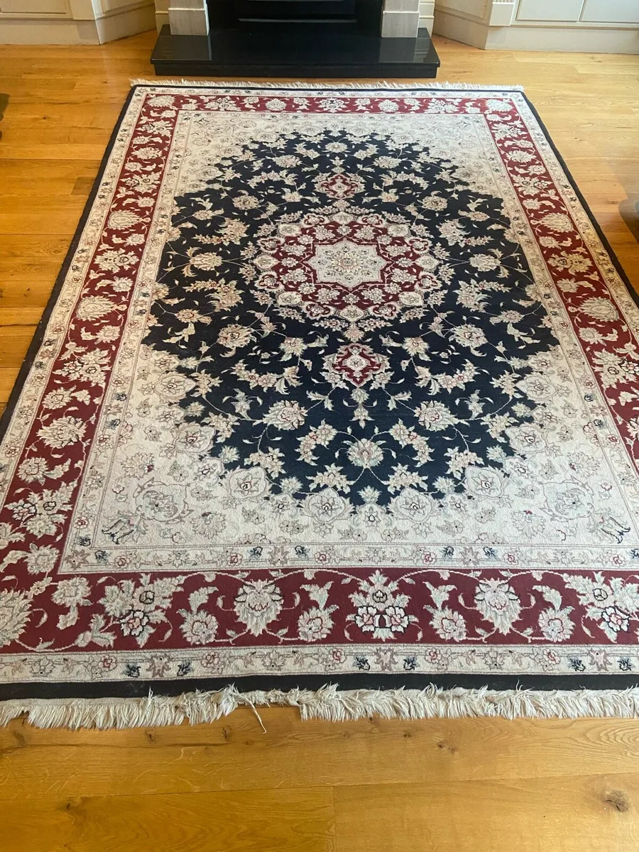 Large wool rug - Image 1