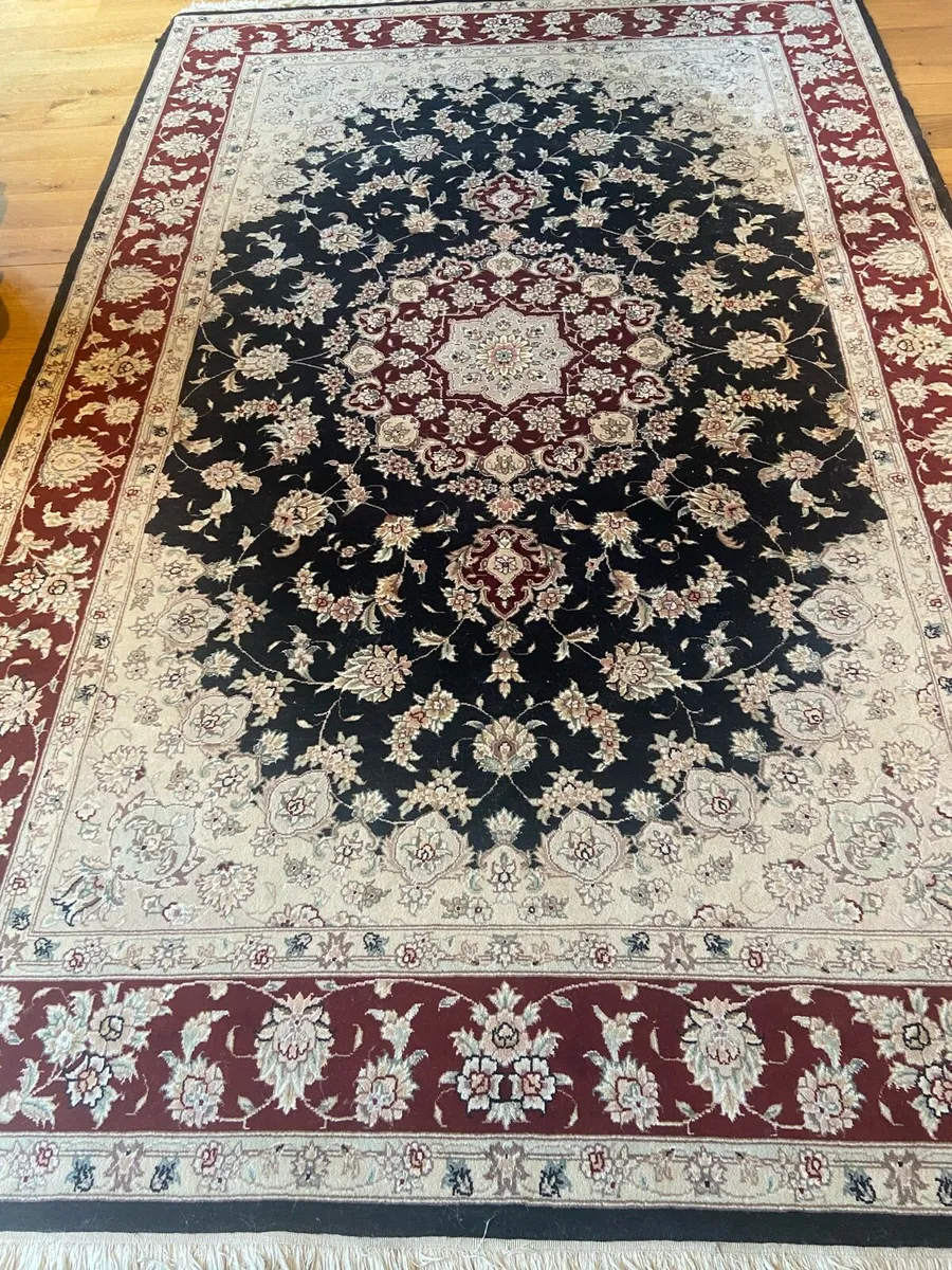 Large wool rug - Image 2