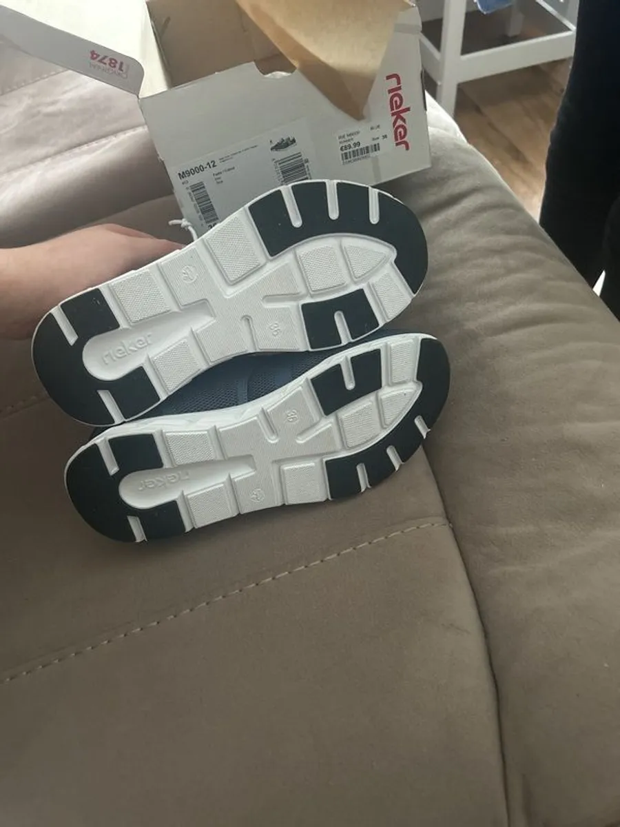 trainers - Image 2