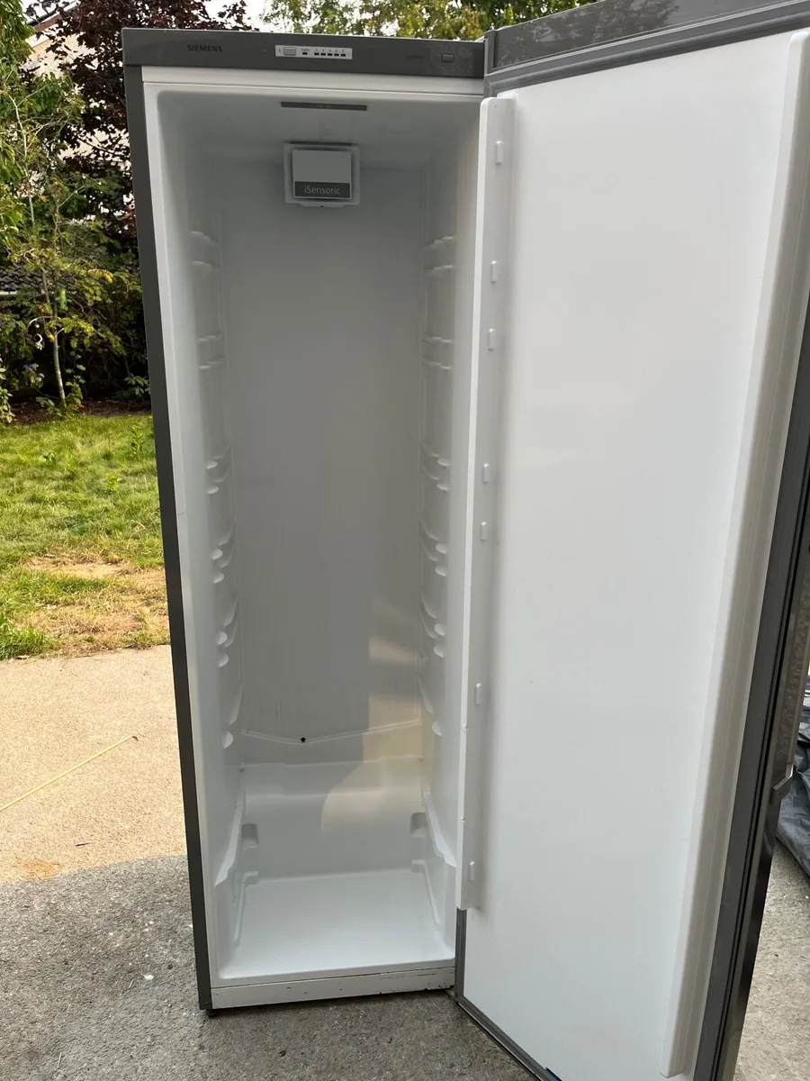 Siemens IQ300 Fridge - Image 3