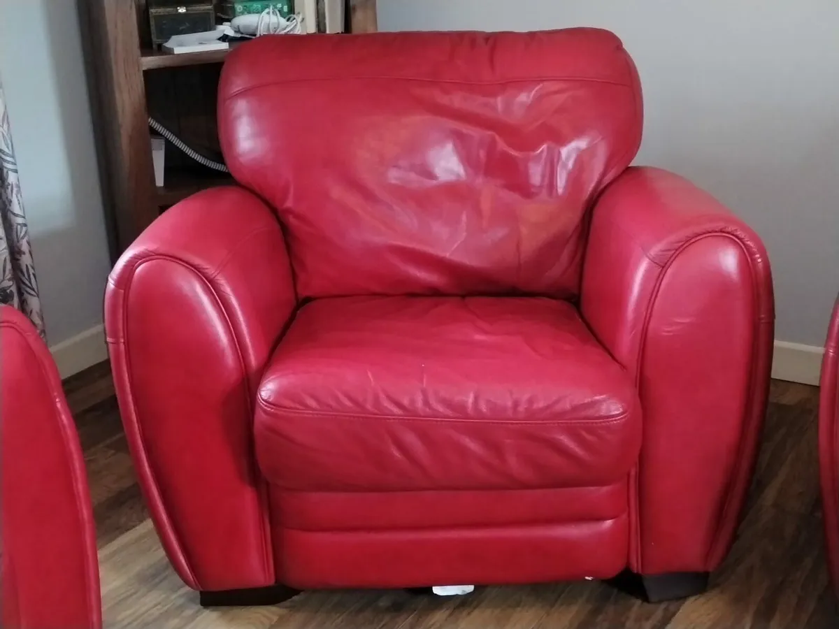 Leather Suite (3+2+1+Footstool) - Image 1