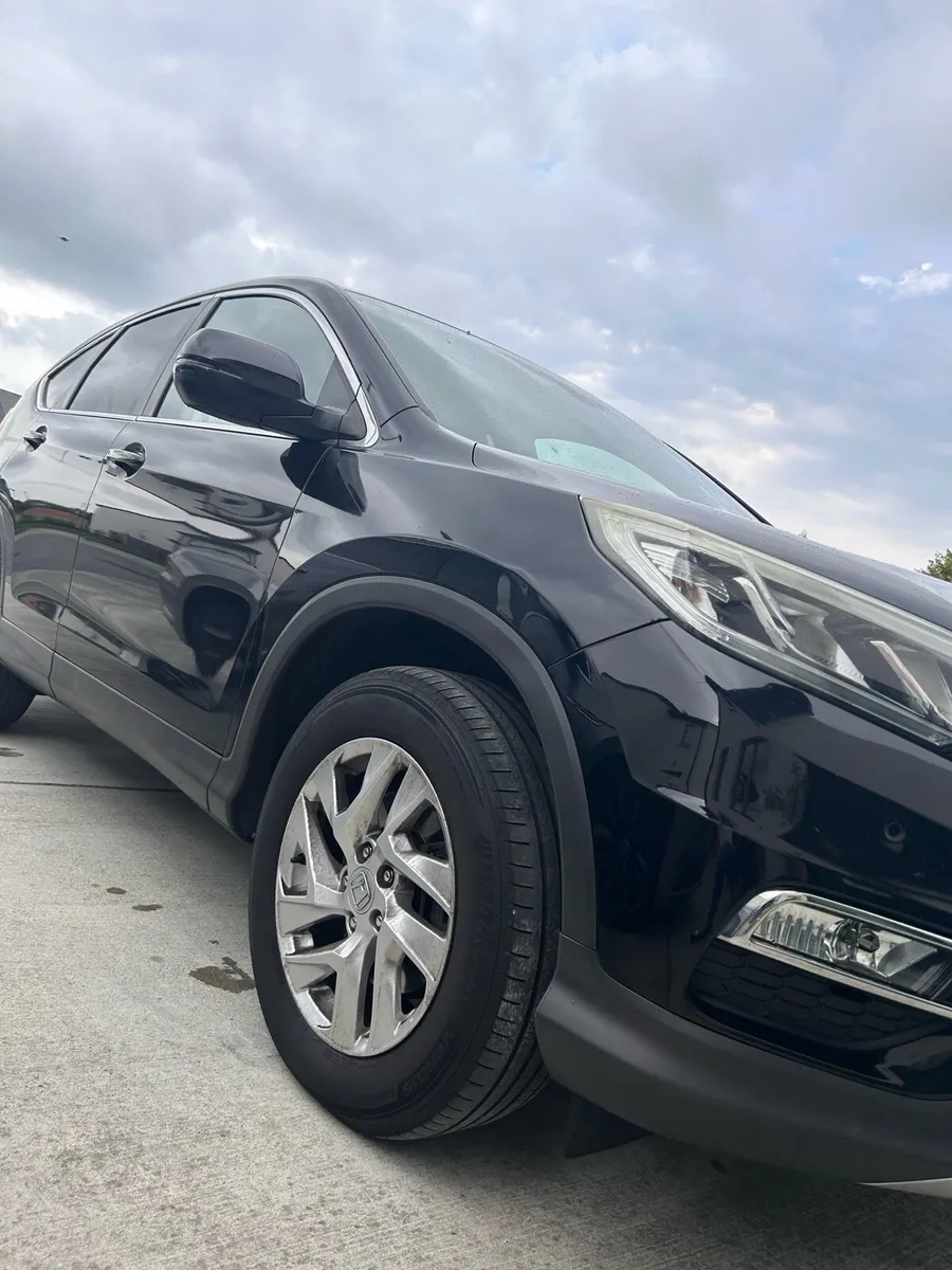 Honda CR-V - Image 1