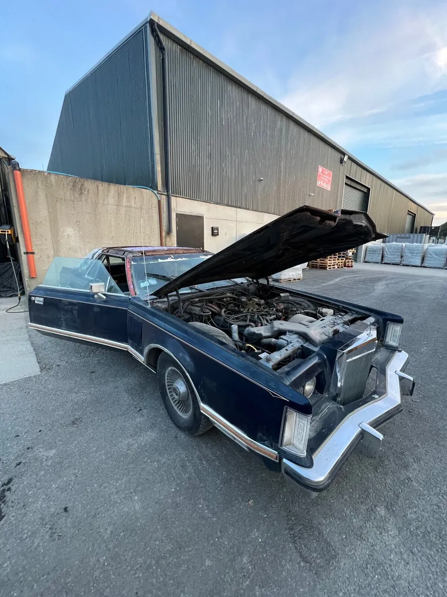 Lincoln Continental Mark V 1978 - Image 1