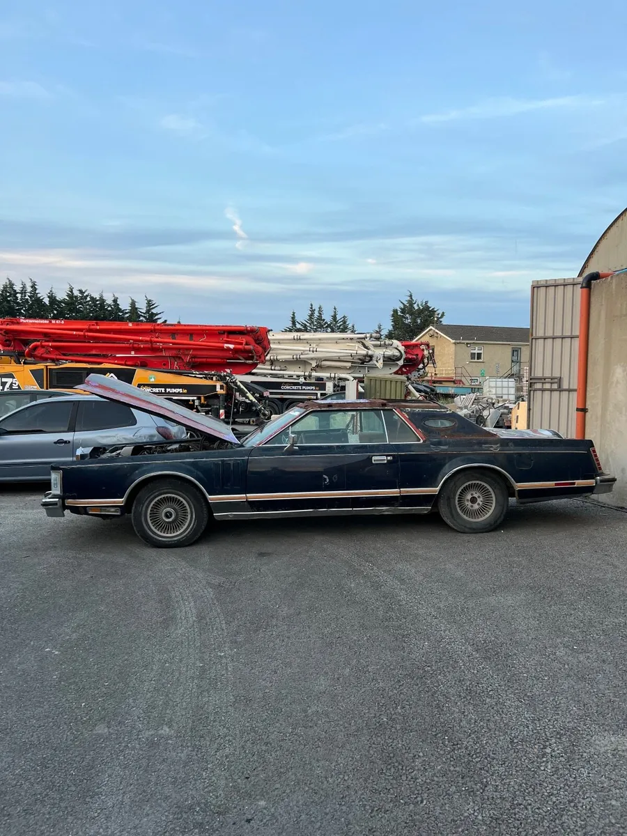 Lincoln Continental Mark V 1978 - Image 3