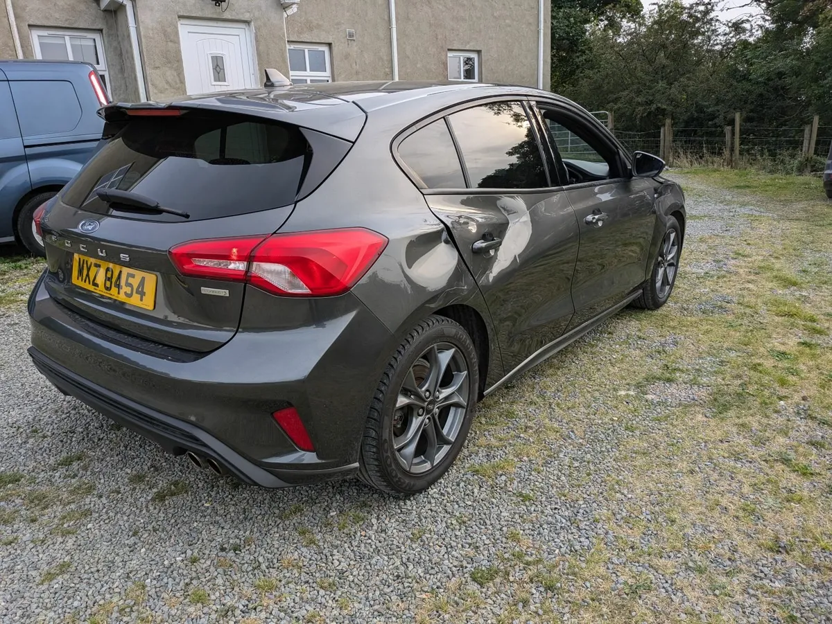 2019  focus st line 1.0 ltr 125 ps 44,000miles - Image 4