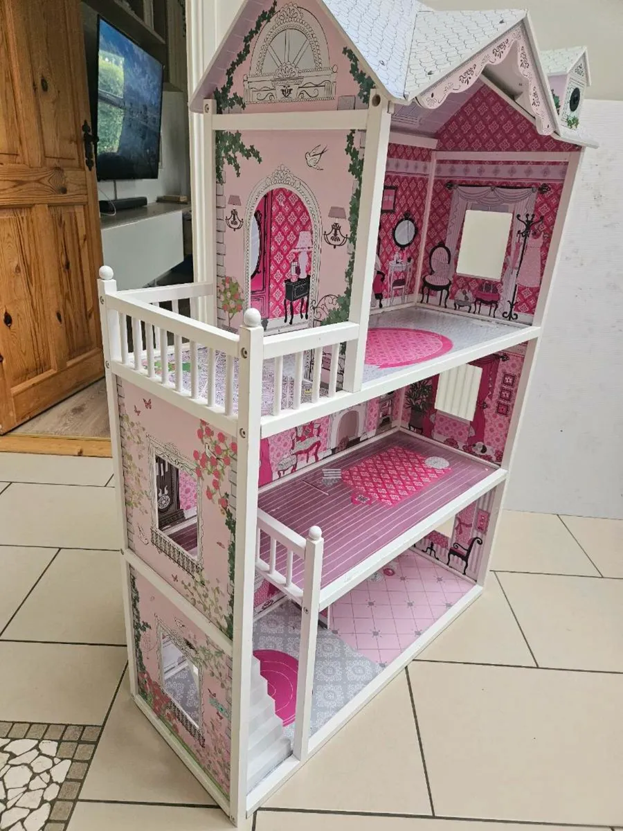 Dolls house - Image 2