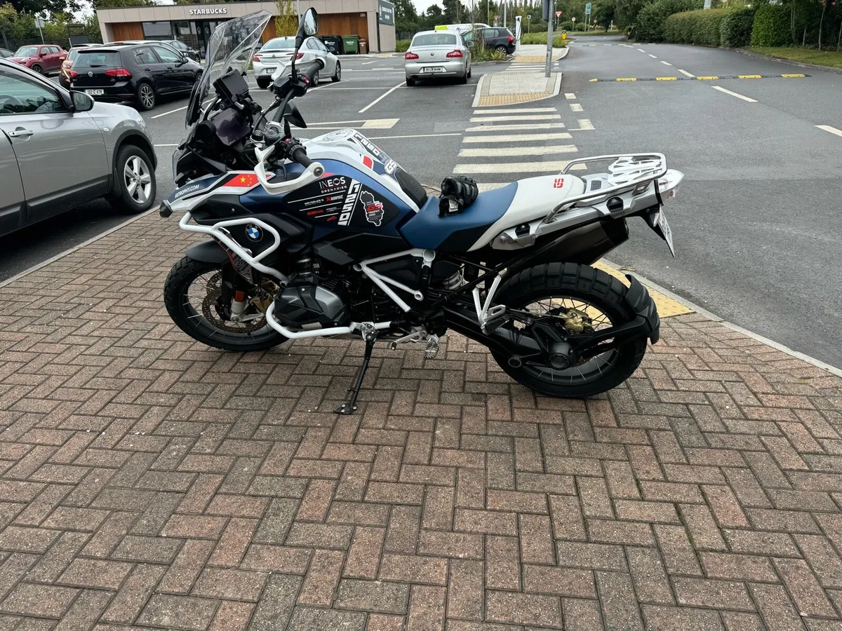 BMW R1250 GS Trophy Model 2022 - Image 2