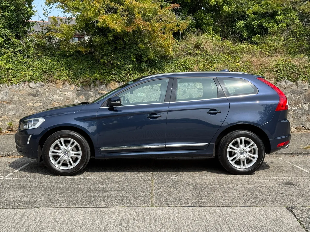 VOLVO XC60 2015 SE LEATHER FULL HISTORY - Image 2