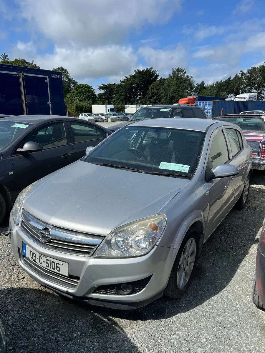 Opel Astra 2009 - Image 4
