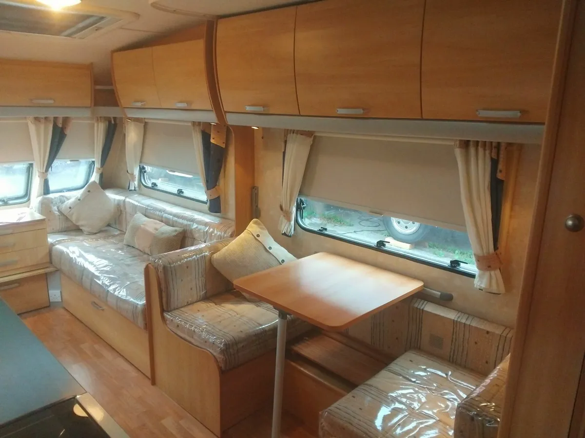Caravan - Image 4