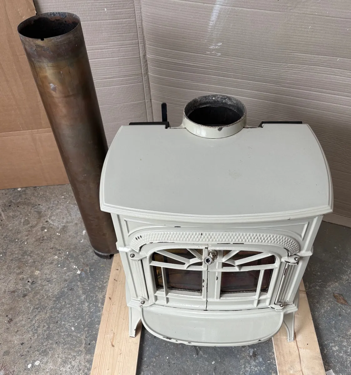 Intrepid II multi-fuel stove - Image 4