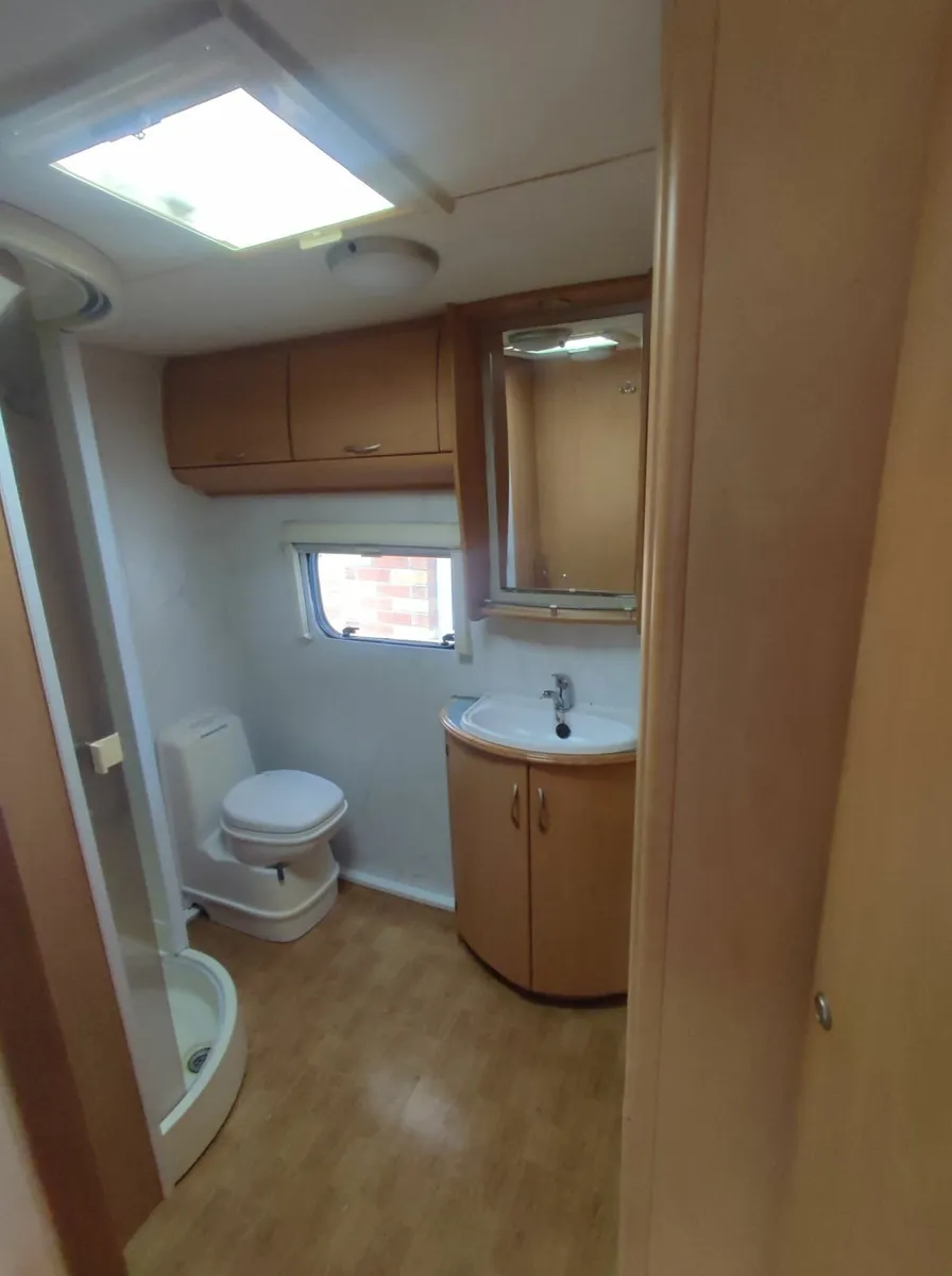 caravan by - Image 3