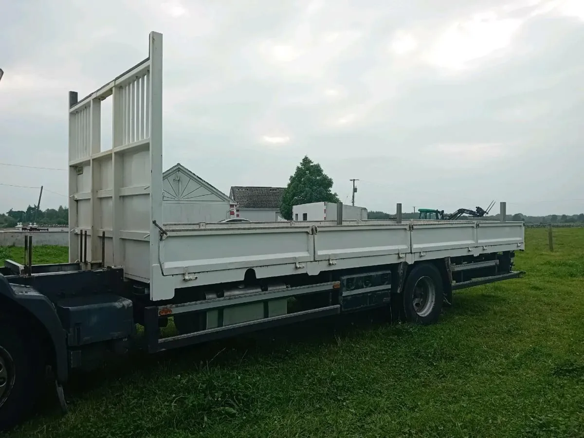 24.5 foot flatbed body - Image 1