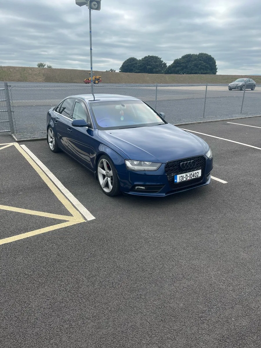 Audi A4 2013 - Image 1